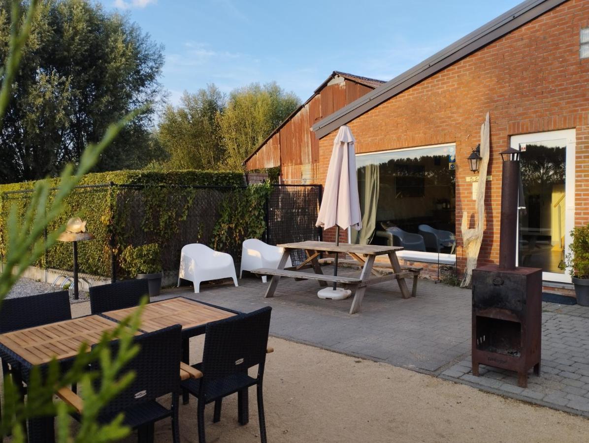 De Smishoeve Met Kinderpret, Dieren En Wellness Heers Exterior photo